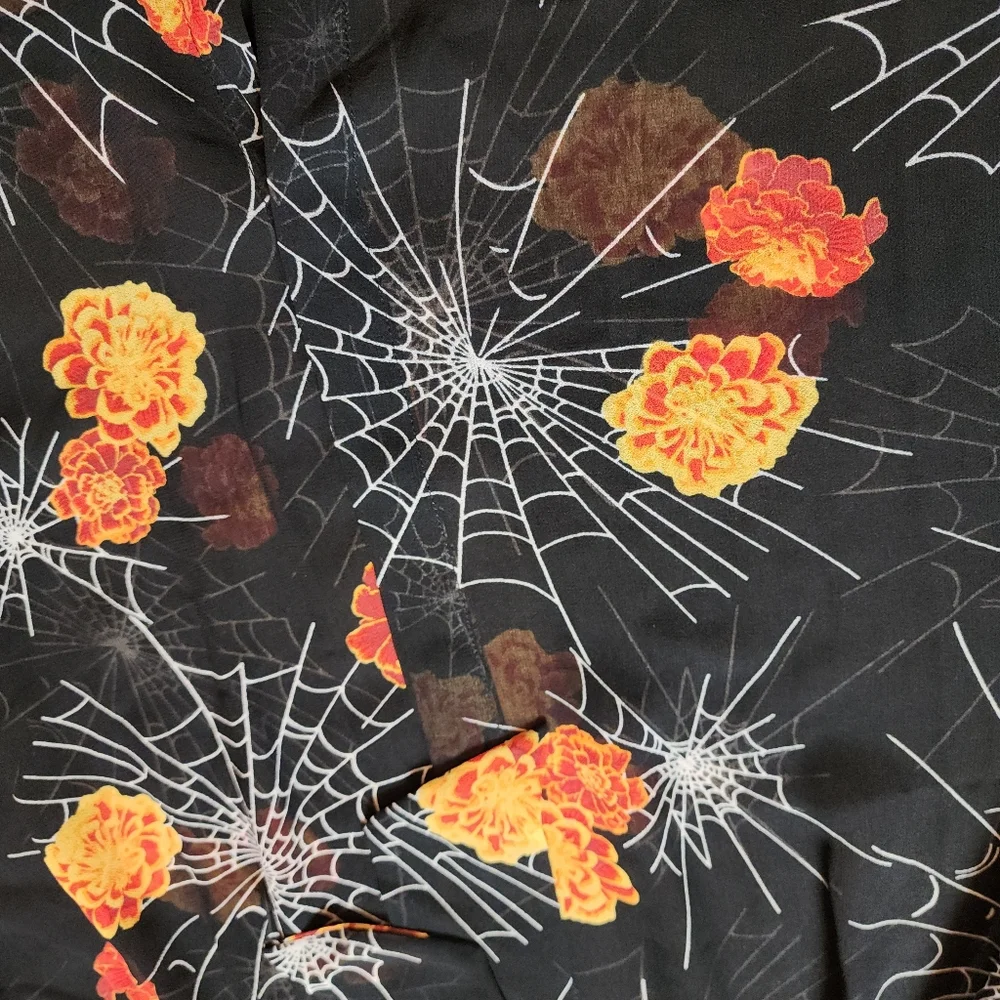 NWT ModCloth Spider Webs Floral Tie-Neck Sheer Black Orange Button Blouse Top XL - Picture 8 of 14